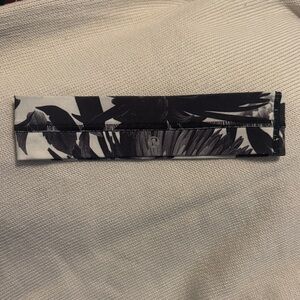 lululemon athletica Black and White Hairband